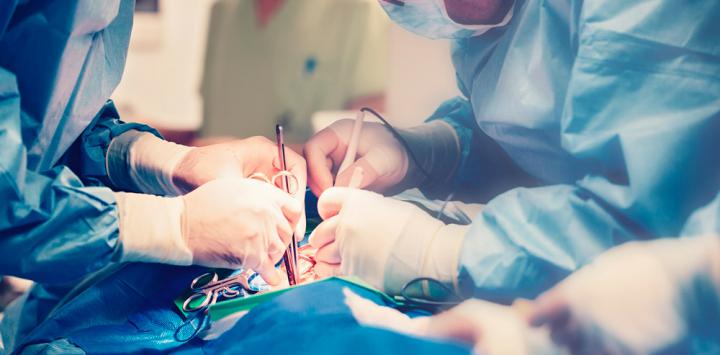 Surgery (Shutterstock)